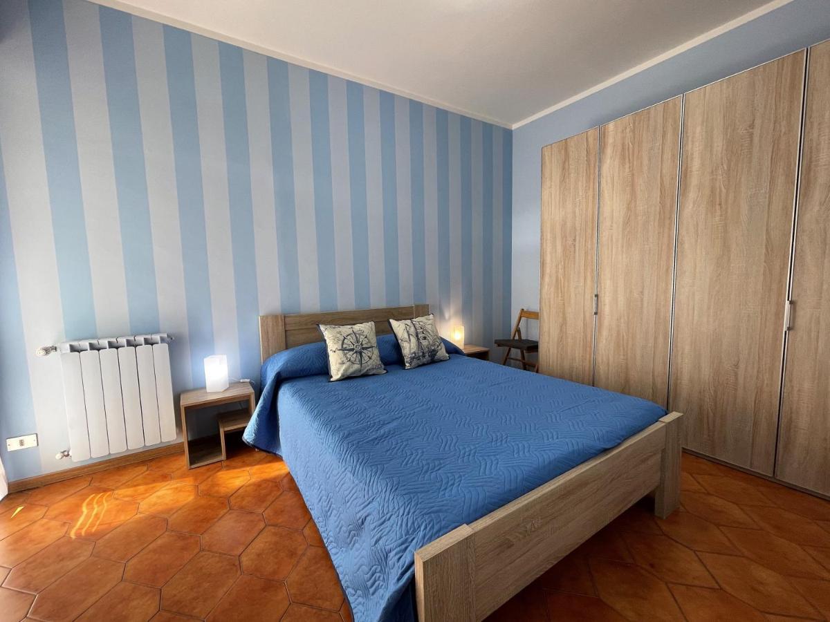 Stefano'S Guests House: 2 Bedrooms & Parking In 비아레지오 외부 사진