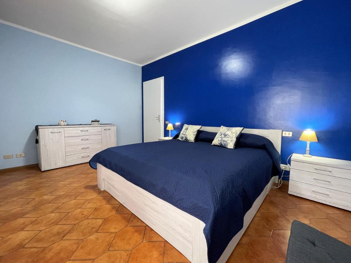 Stefano'S Guests House: 2 Bedrooms & Parking In 비아레지오 외부 사진