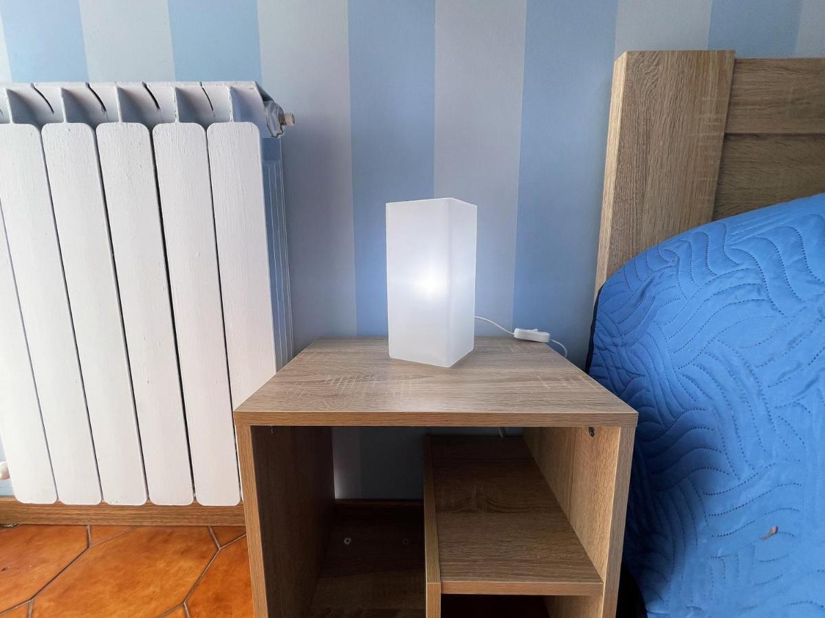 Stefano'S Guests House: 2 Bedrooms & Parking In 비아레지오 외부 사진